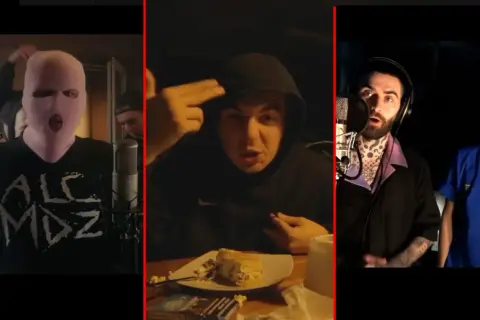 Trzech raperów w akcji podczas hot 16 challenge. Jeden w kominiarce, drugi z ręką na skroni, trzeci z tatuażami.